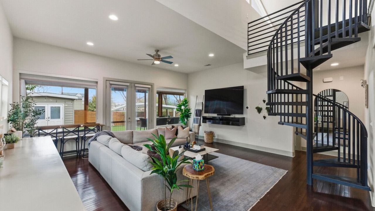 Photo of Livingroom in Barton Heights