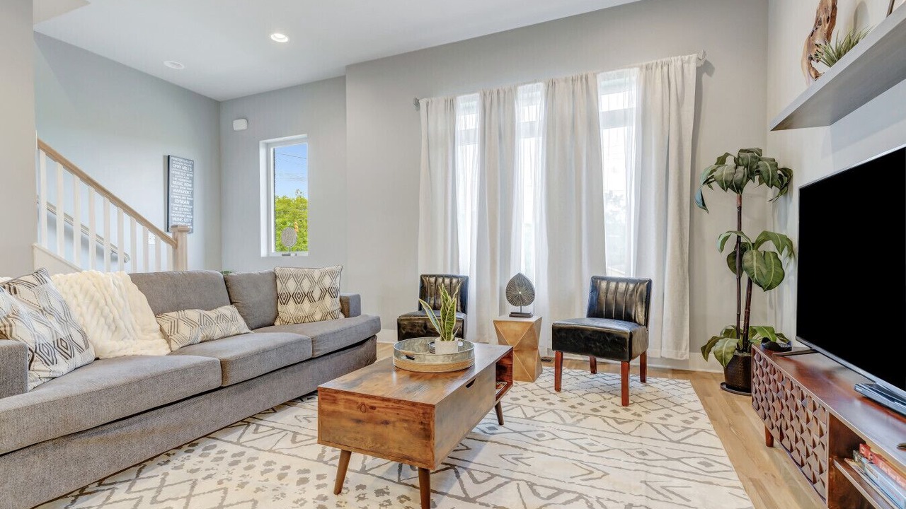 Photo of Livingroom in Haynes Area