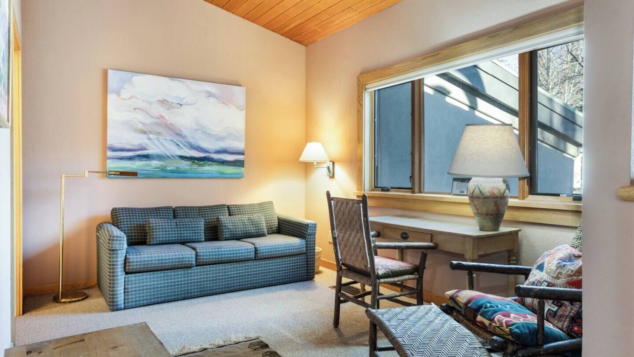 Photo of Livingroom in Vail