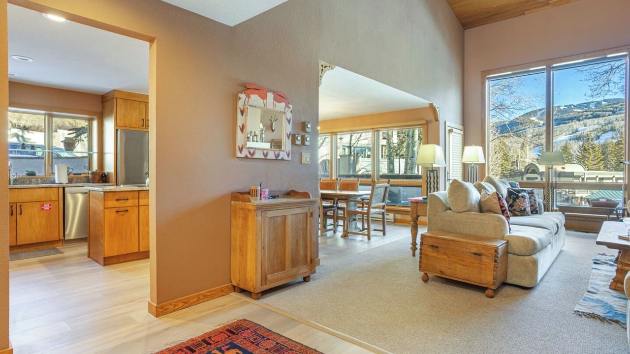 Photo of Livingroom in Vail
