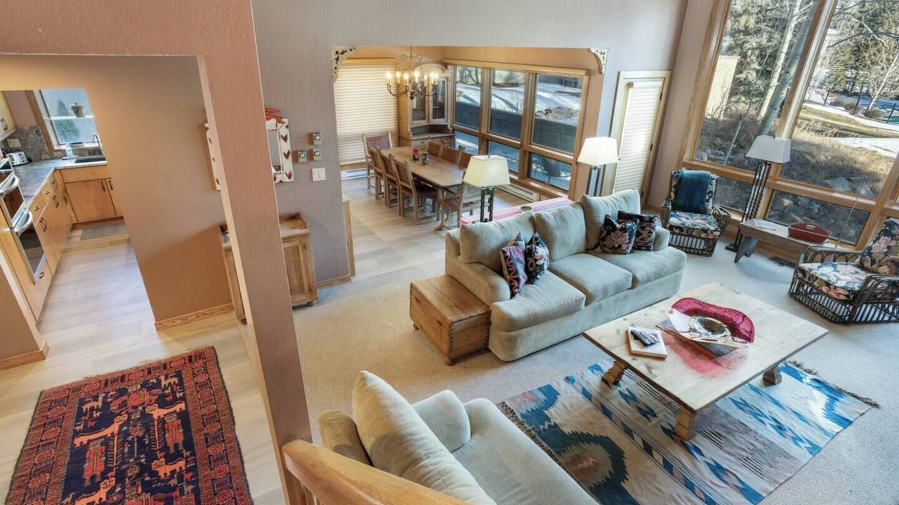 Photo of Livingroom in Vail