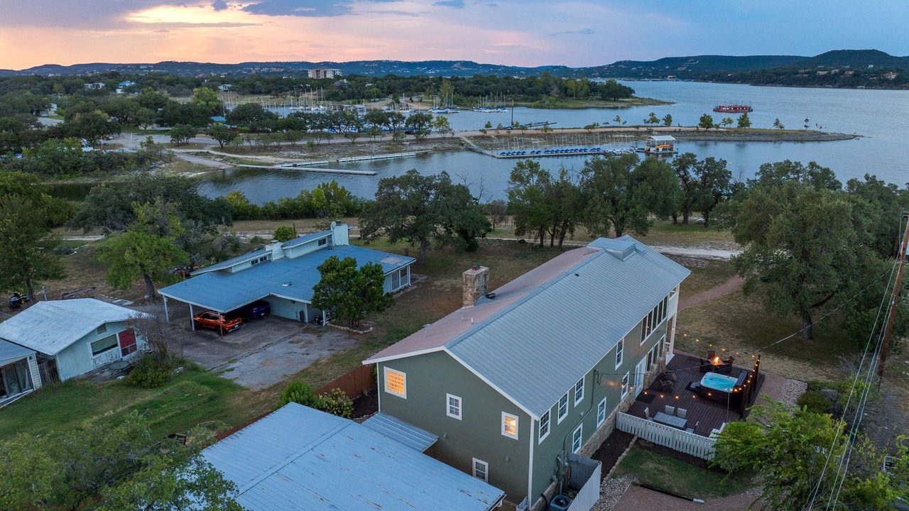 Photo of Outdoor in Hudson Bend