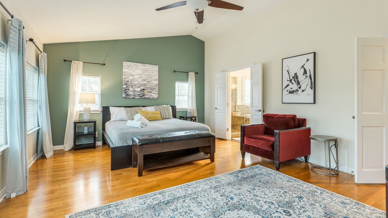 Photo of Bedroom in Hudson Bend