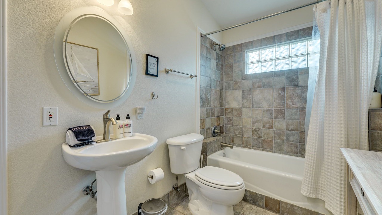 Photo of Bathroom in Hudson Bend