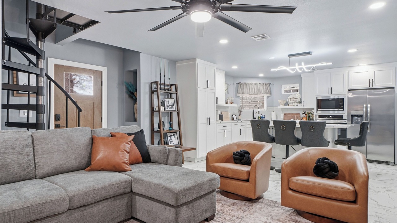 Photo of Livingroom in Downtown Tulsa