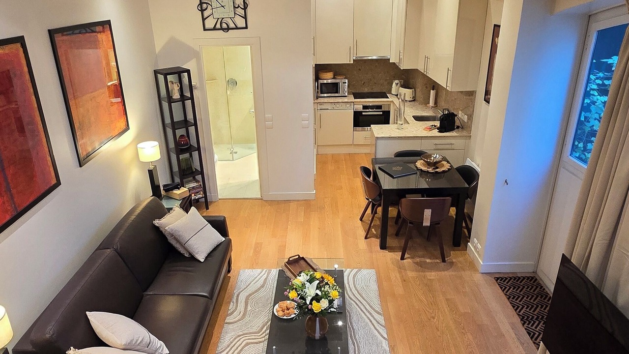 Photo of Livingroom in Quartier de la Place-Vendome