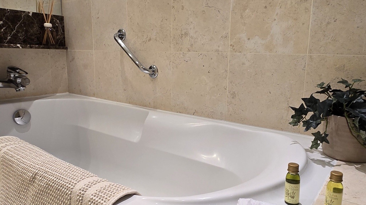 Photo of Bathroom in Quartier de la Place-Vendome