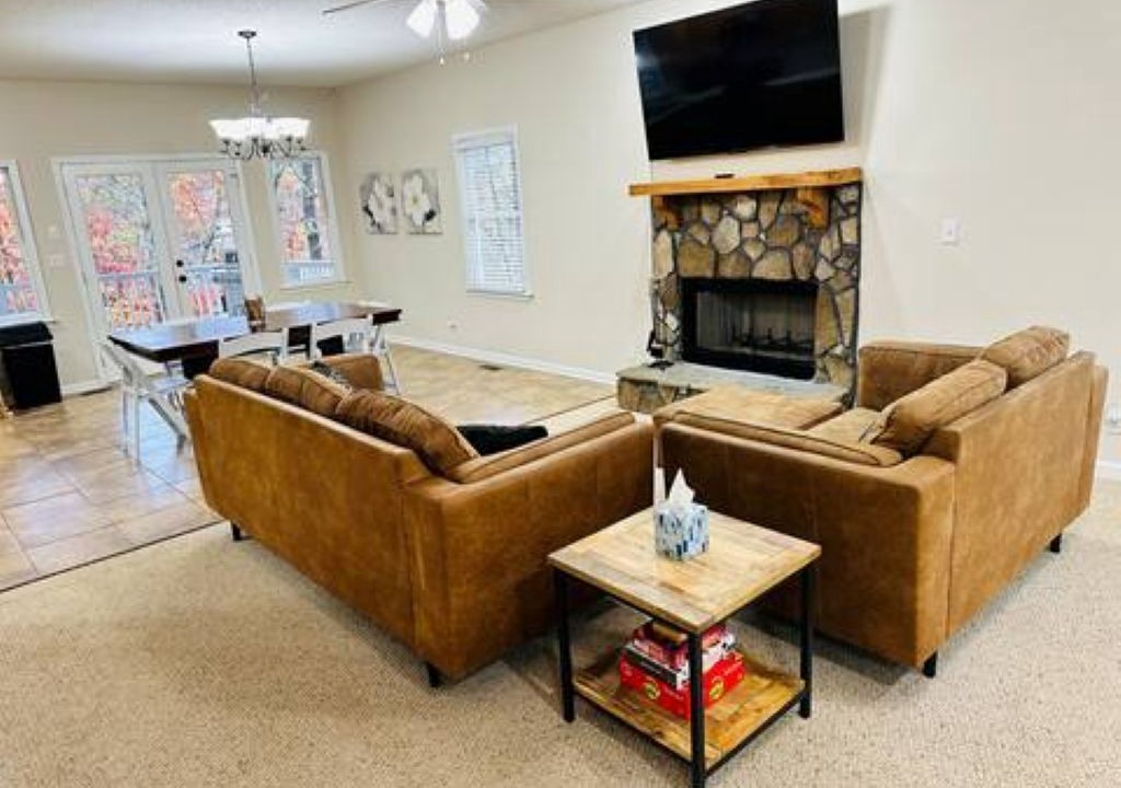 Photo of Livingroom in Reed Creek