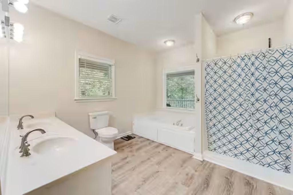 Photo of Bathroom in Reed Creek