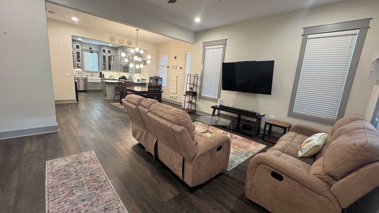 Photo of Livingroom in Huntsville