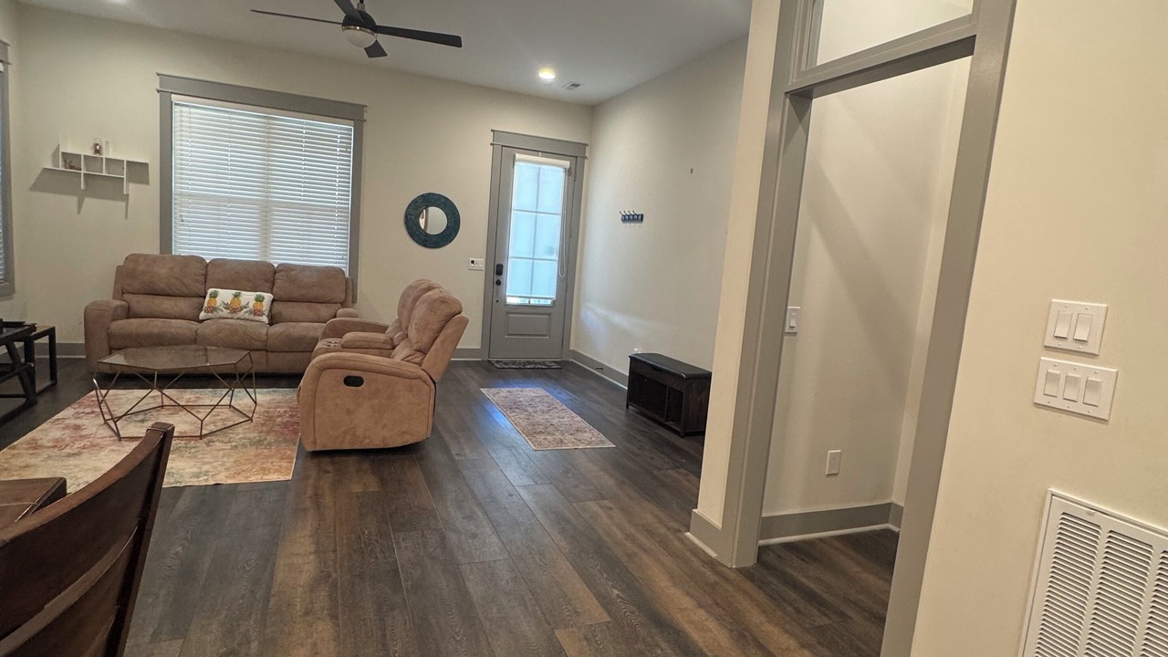 Photo of Livingroom in Huntsville