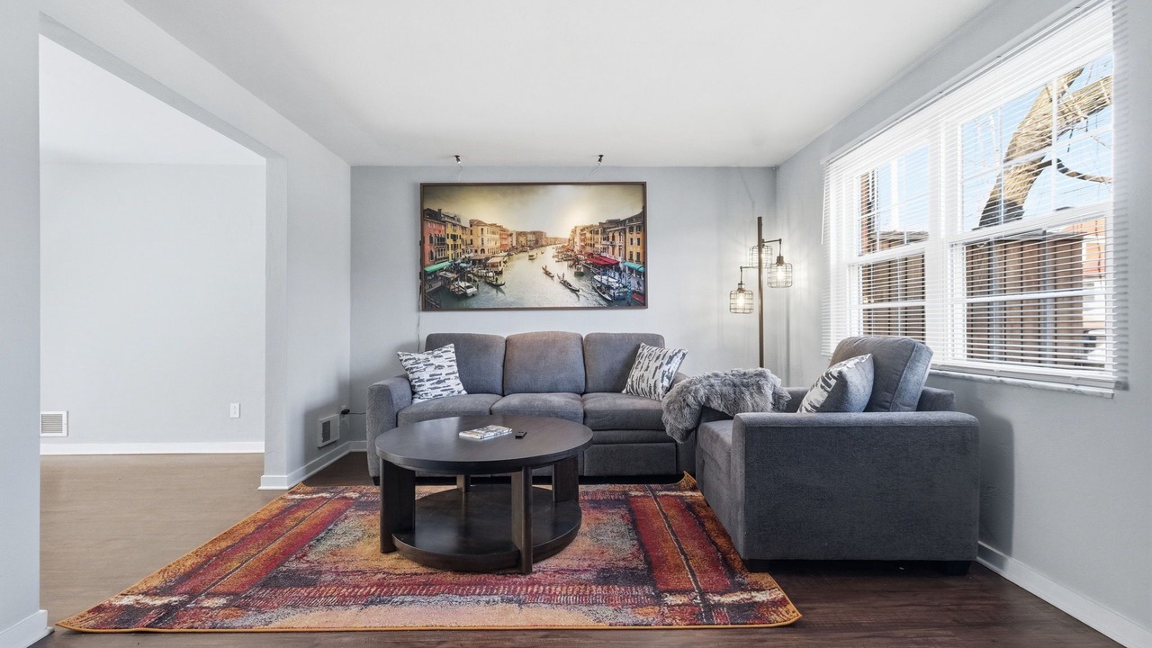 Photo of Livingroom in South Hills