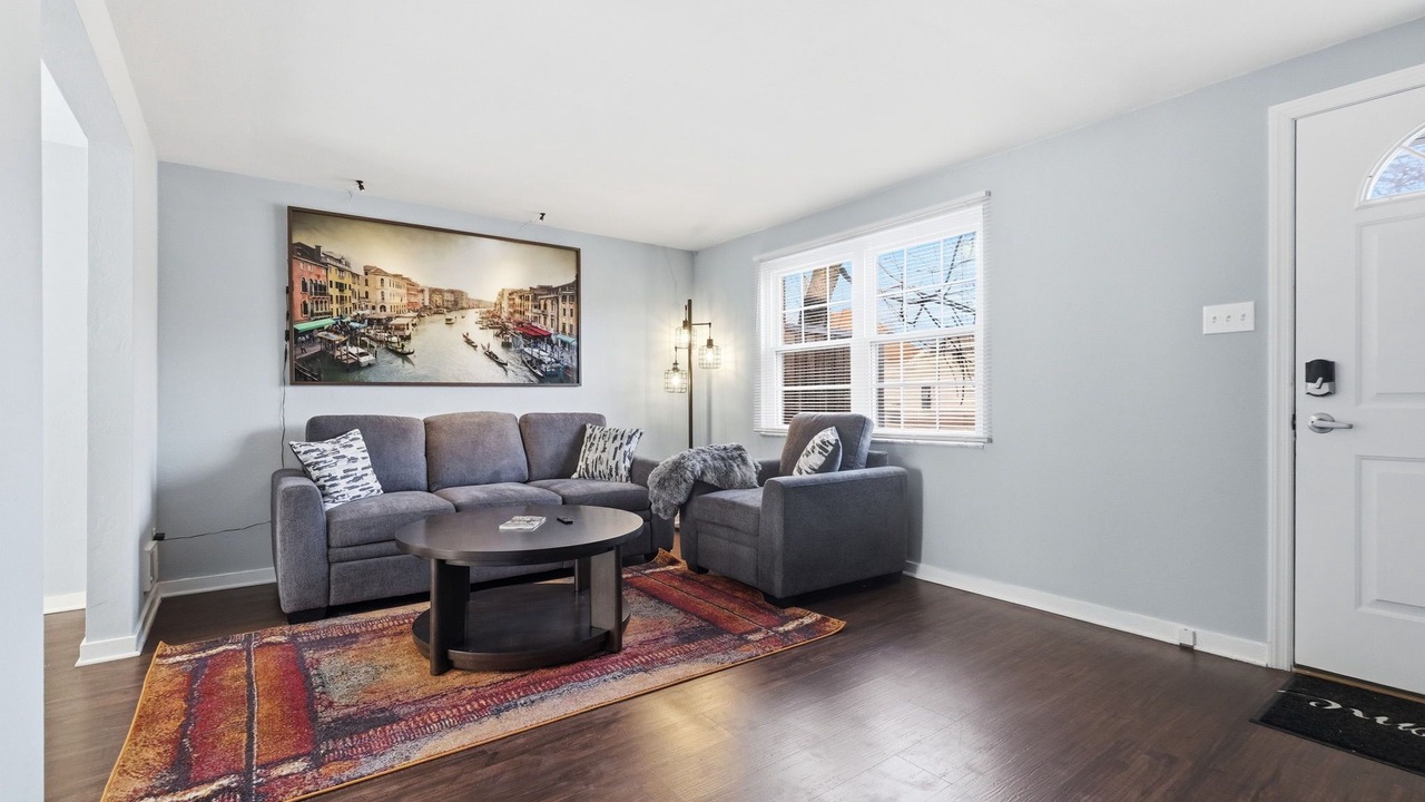 Photo of Livingroom in South Hills