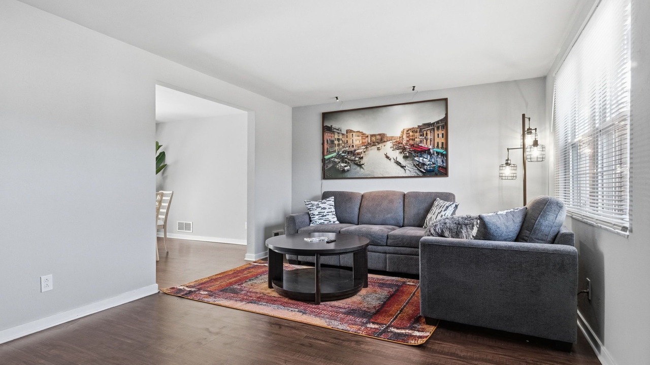 Photo of Livingroom in South Hills