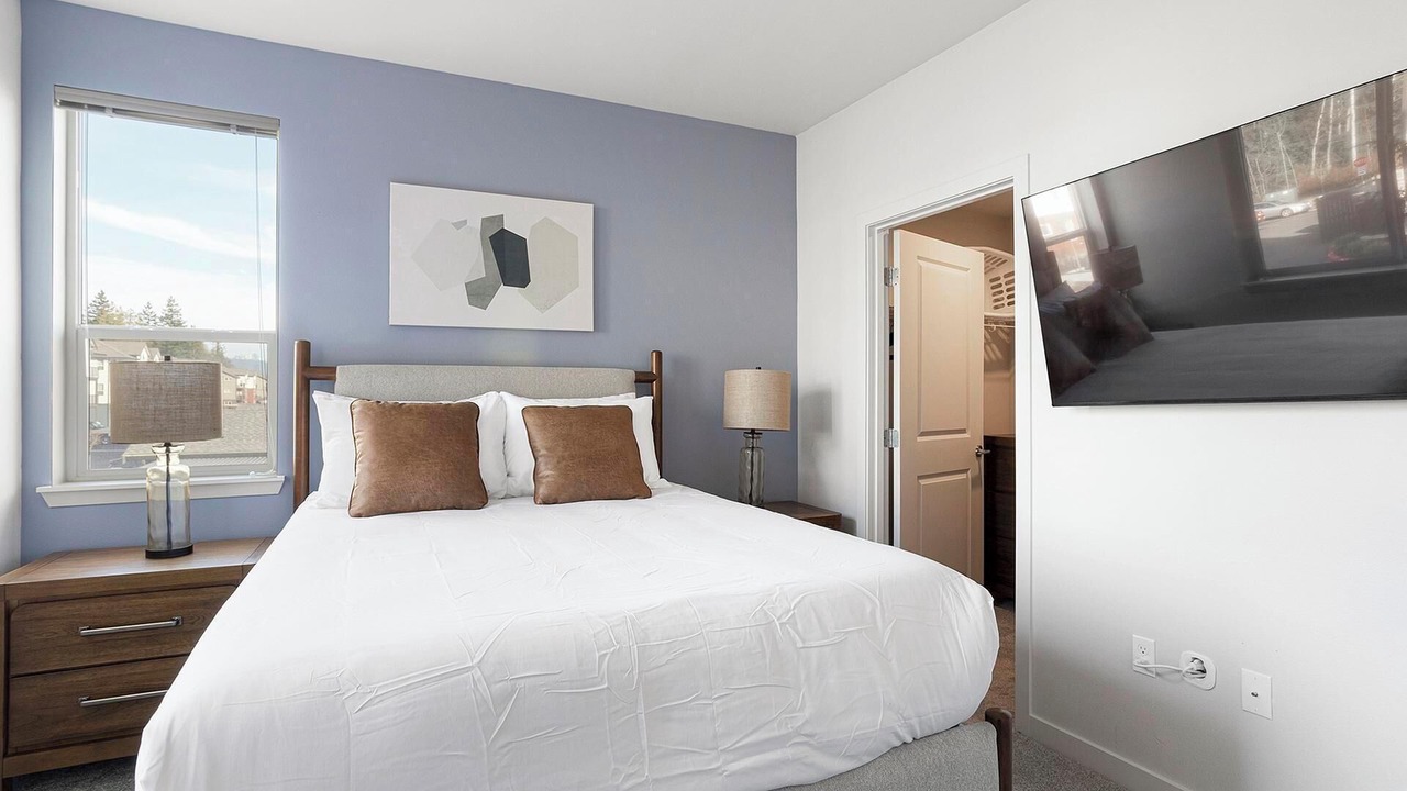 Photo of Bedroom in Smokey Point