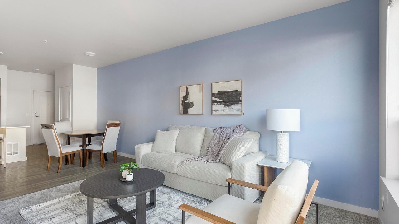 Photo of Livingroom in Smokey Point