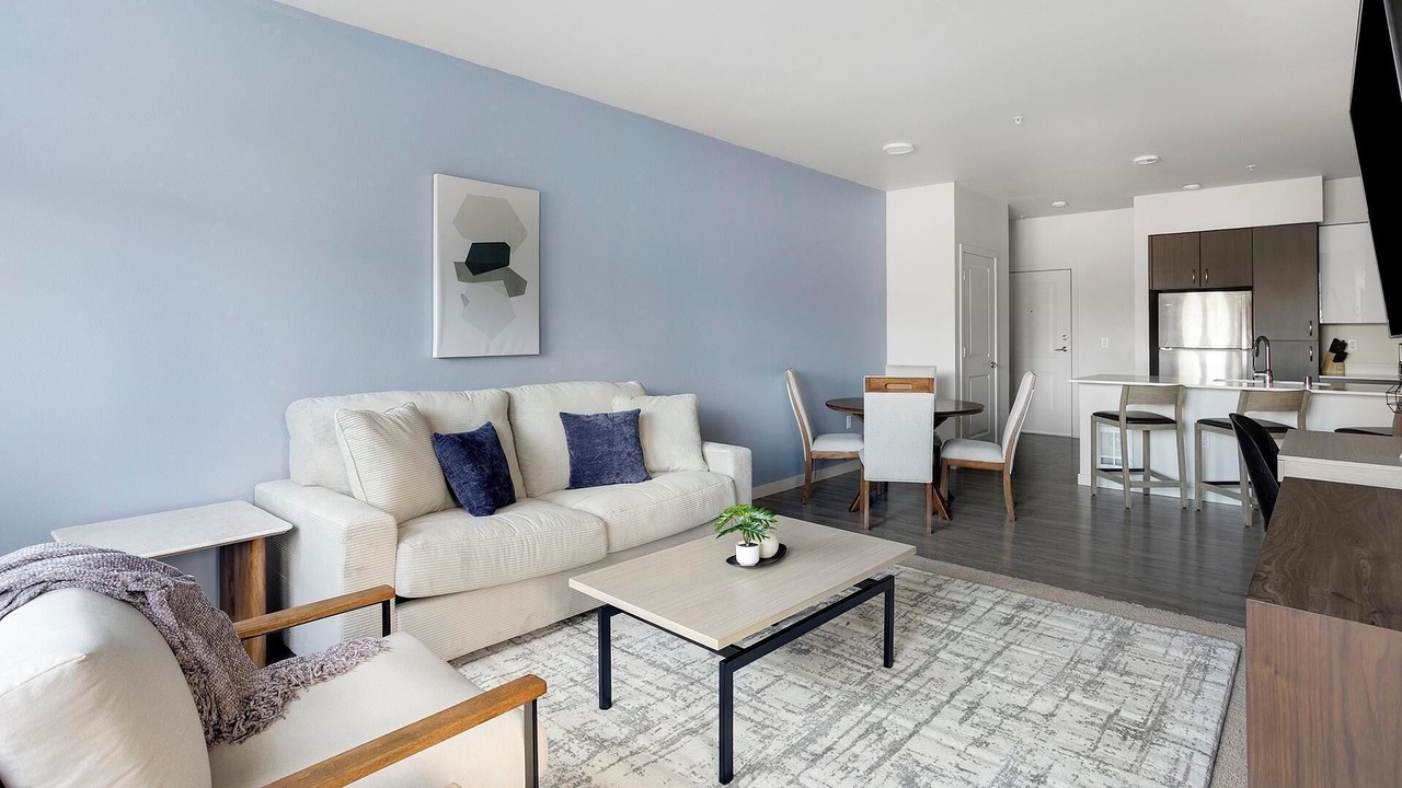 Photo of Livingroom in Smokey Point