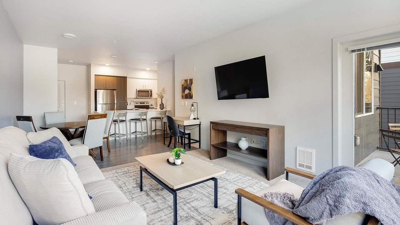 Photo of Livingroom in Smokey Point