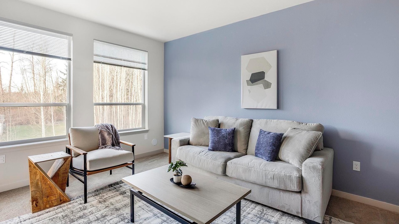 Photo of Livingroom in Smokey Point
