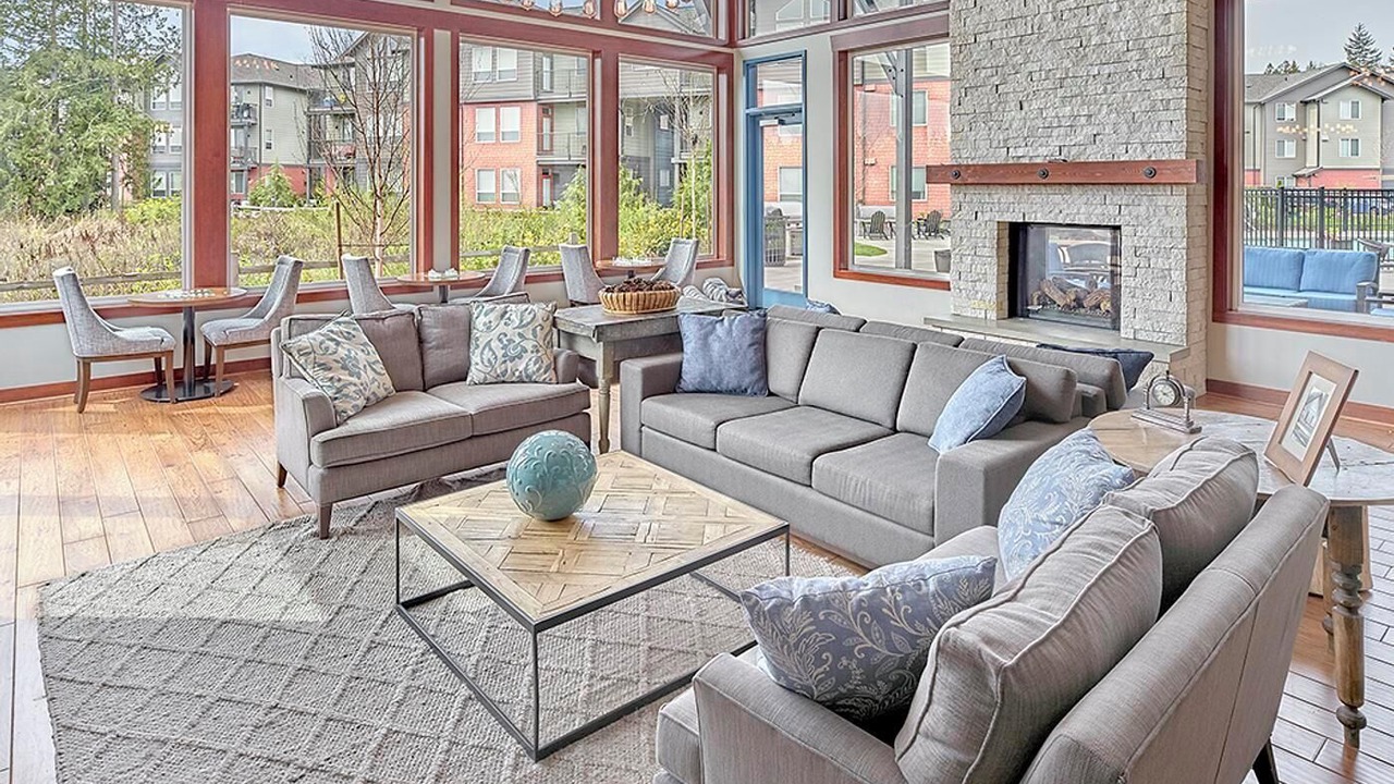 Photo of Livingroom in Smokey Point