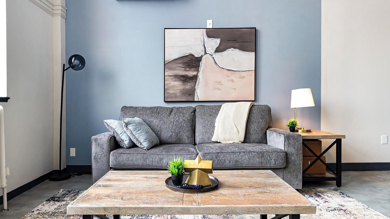 Photo of Livingroom in Downtown Hartford