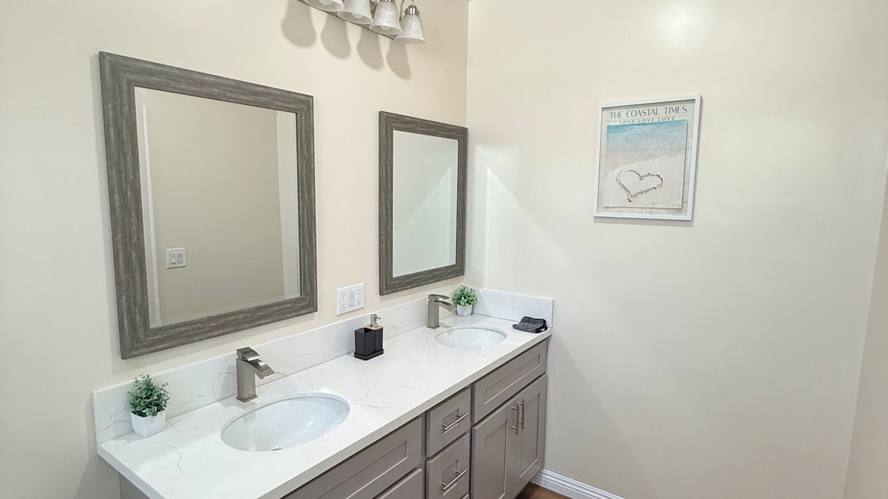 Photo of Bathroom in Mid City