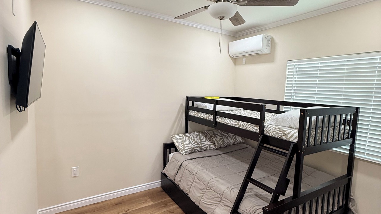 Photo of Bedroom in Mid City