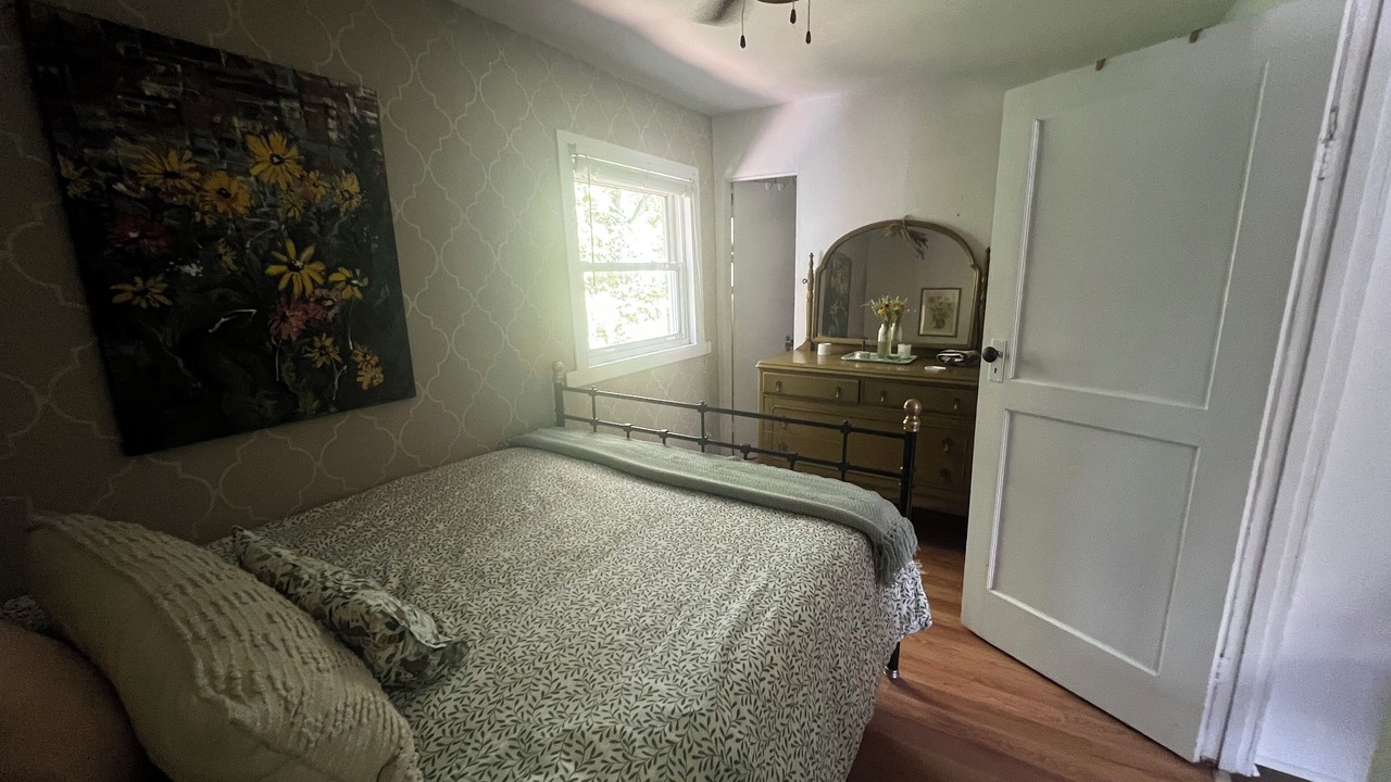 Photo of Bedroom in Wasaga Beach