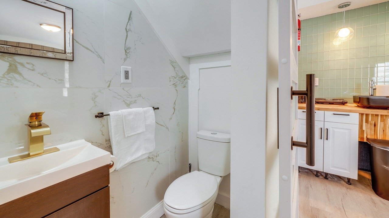 Photo of Bathroom in Bellepoint
