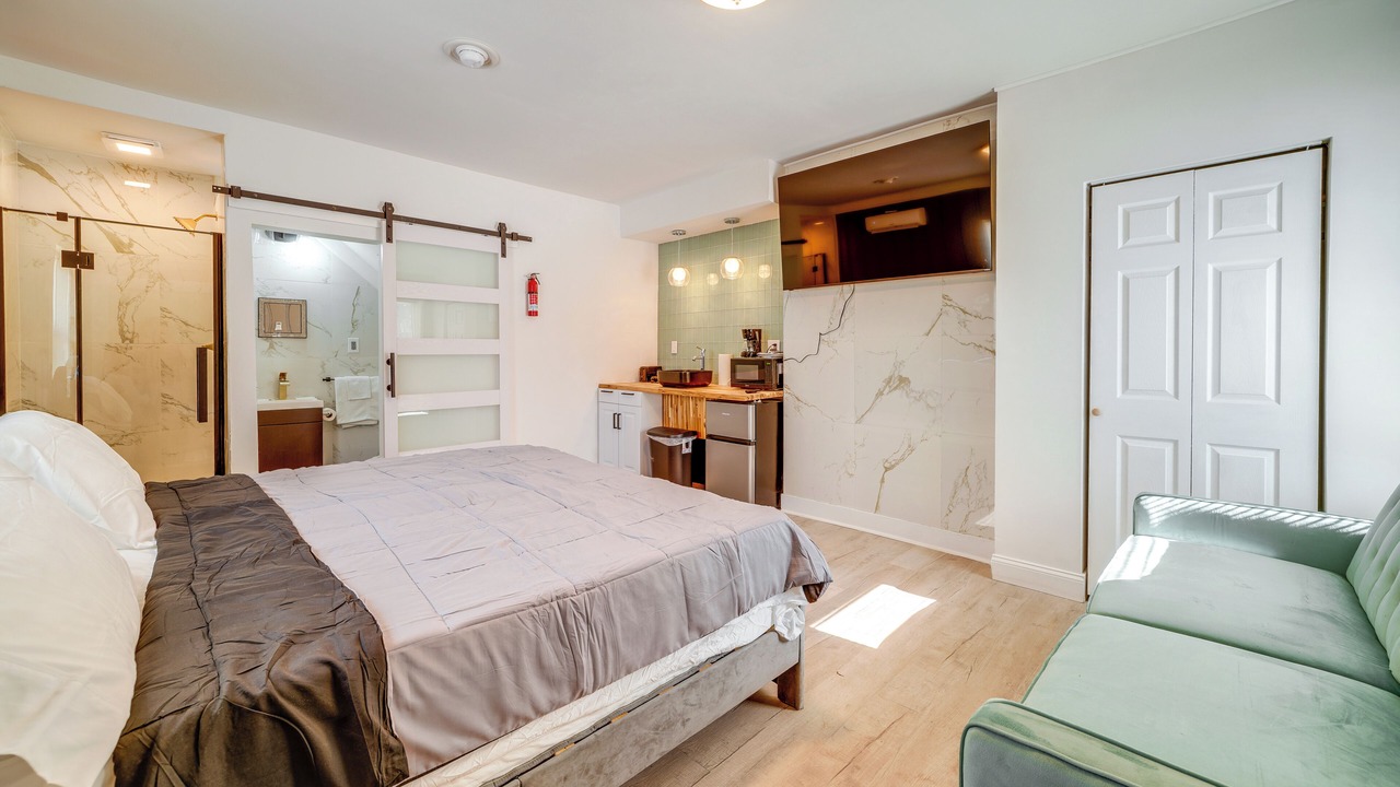 Photo of Bedroom in Bellepoint