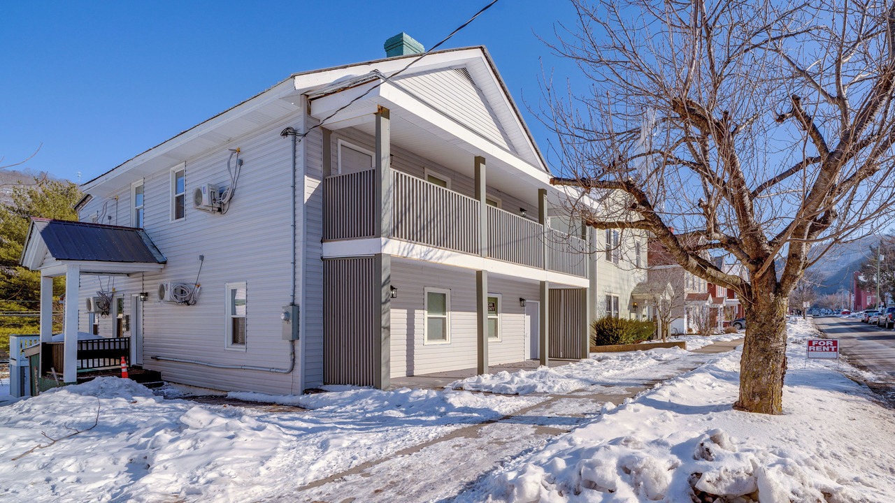 Photo of Outdoor in Bellepoint