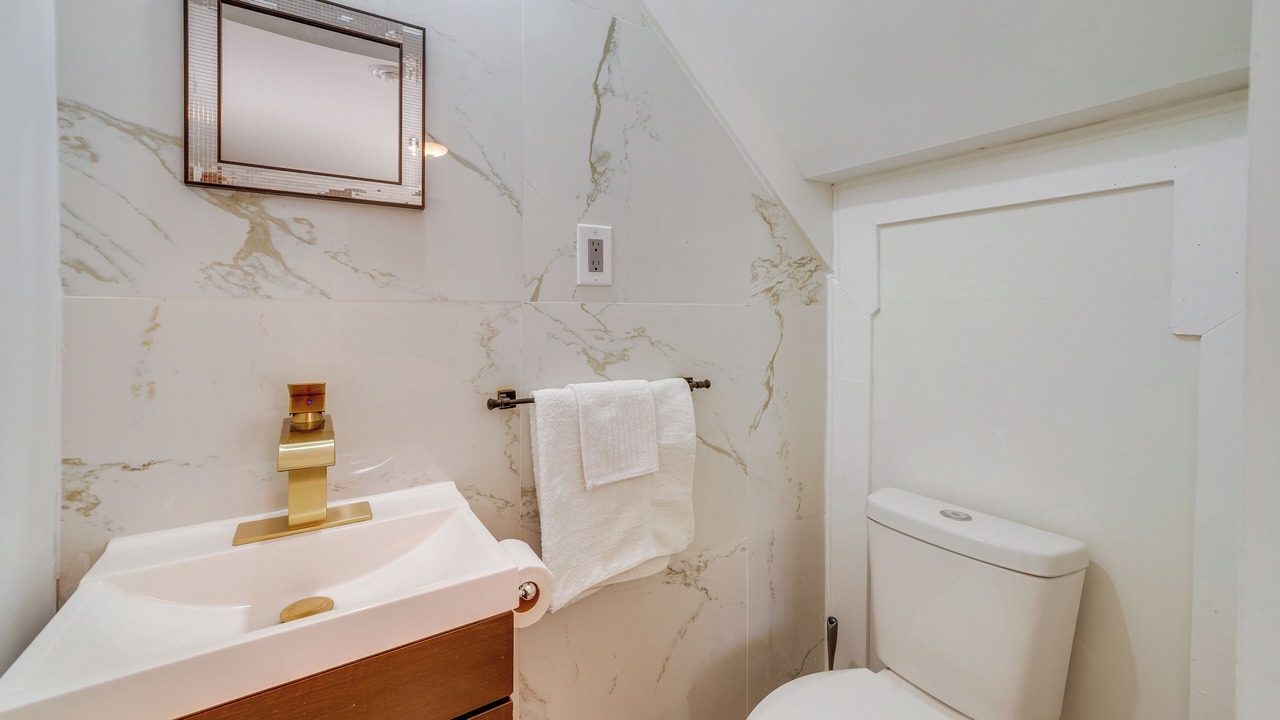 Photo of Bathroom in Bellepoint