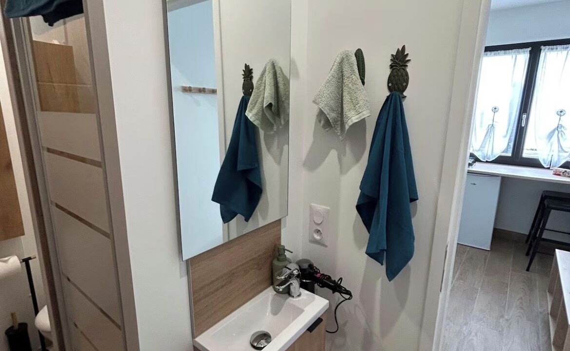 Photo of Bathroom in Chasseneuil-du-Poitou