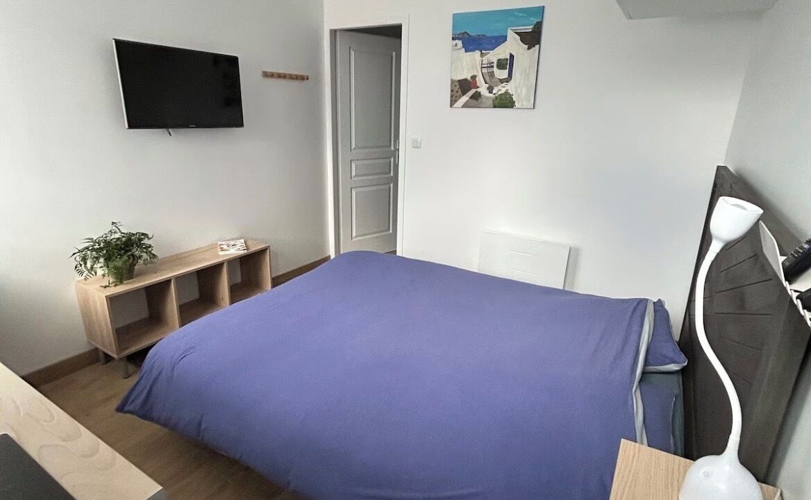 Photo of Bedroom in Chasseneuil-du-Poitou