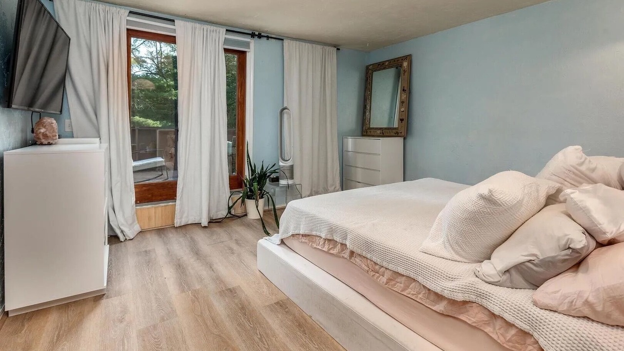 Photo of Bedroom in Carbondale