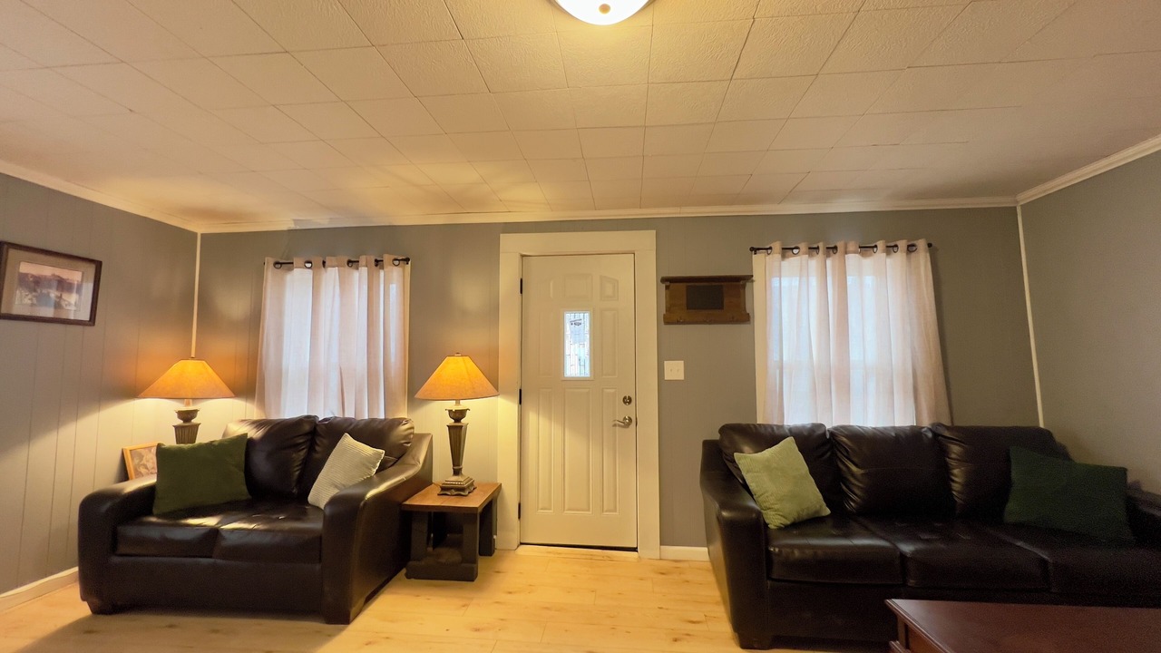 Photo of Livingroom in St. Marys