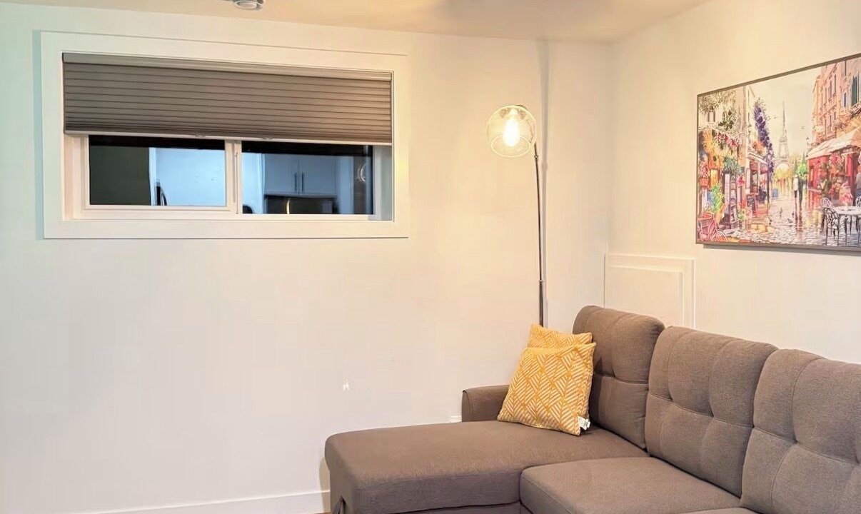 Photo of Livingroom in Regina