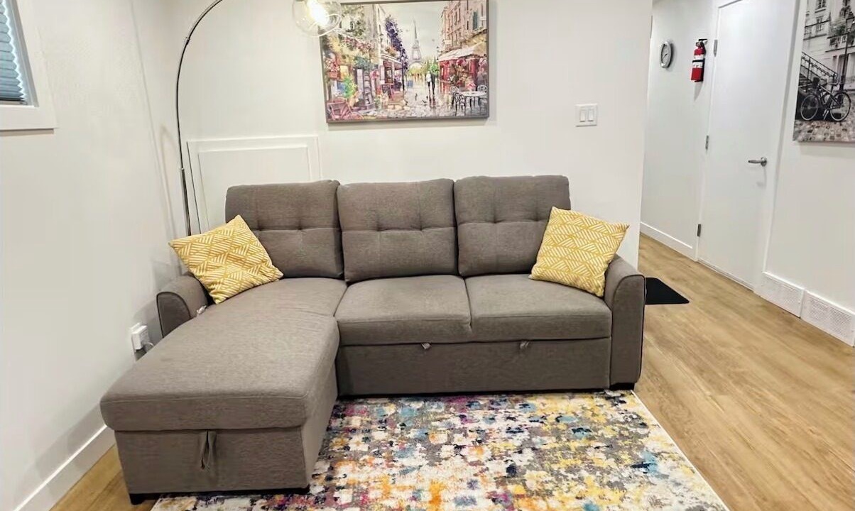 Photo of Livingroom in Regina