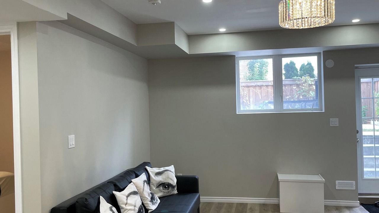 Photo of Livingroom in Oakville