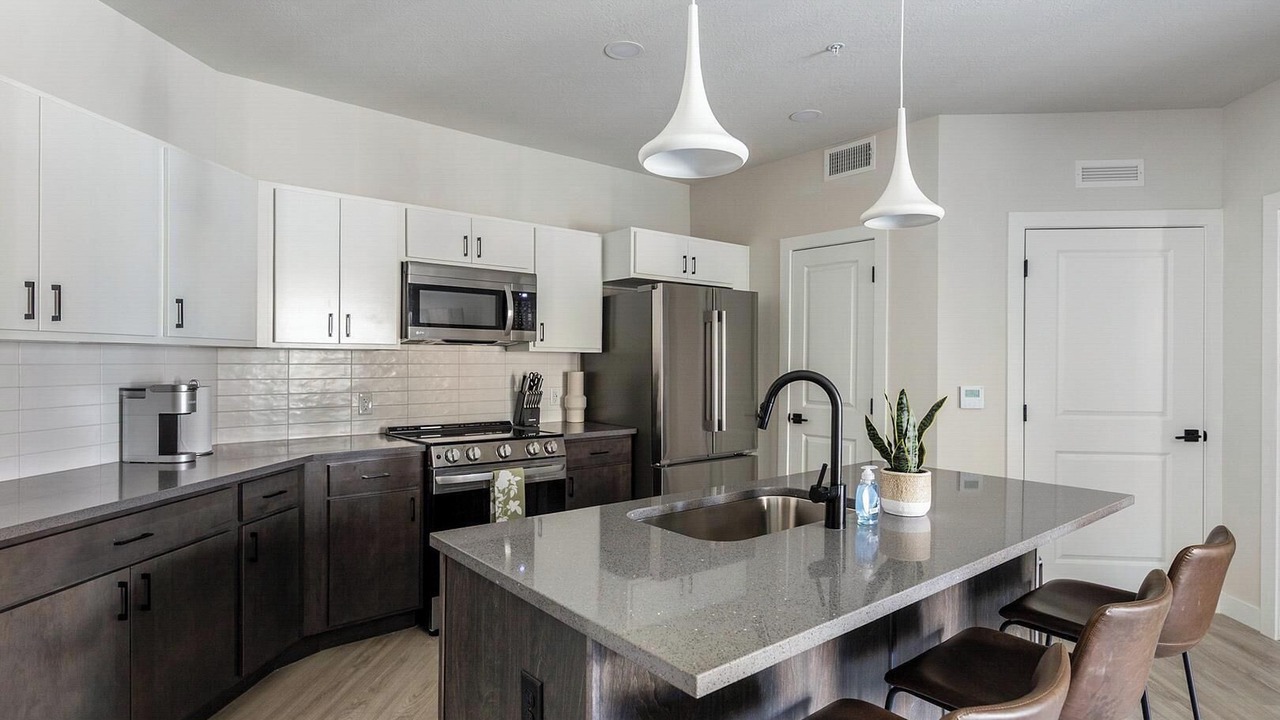 Photo of Kitchen in People's Freeway