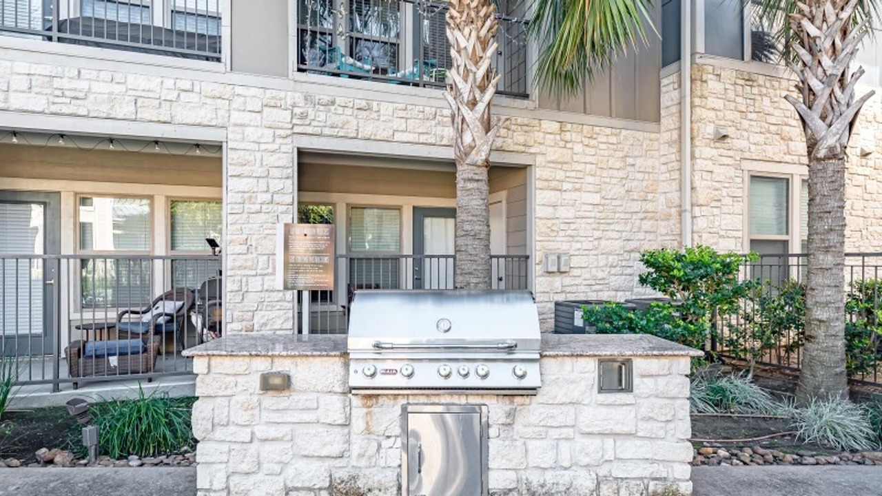 Photo of Patio Balcony in FM 1960