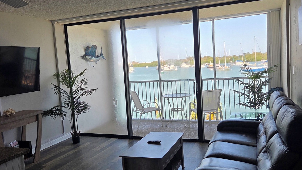 Photo of Livingroom in Marathon