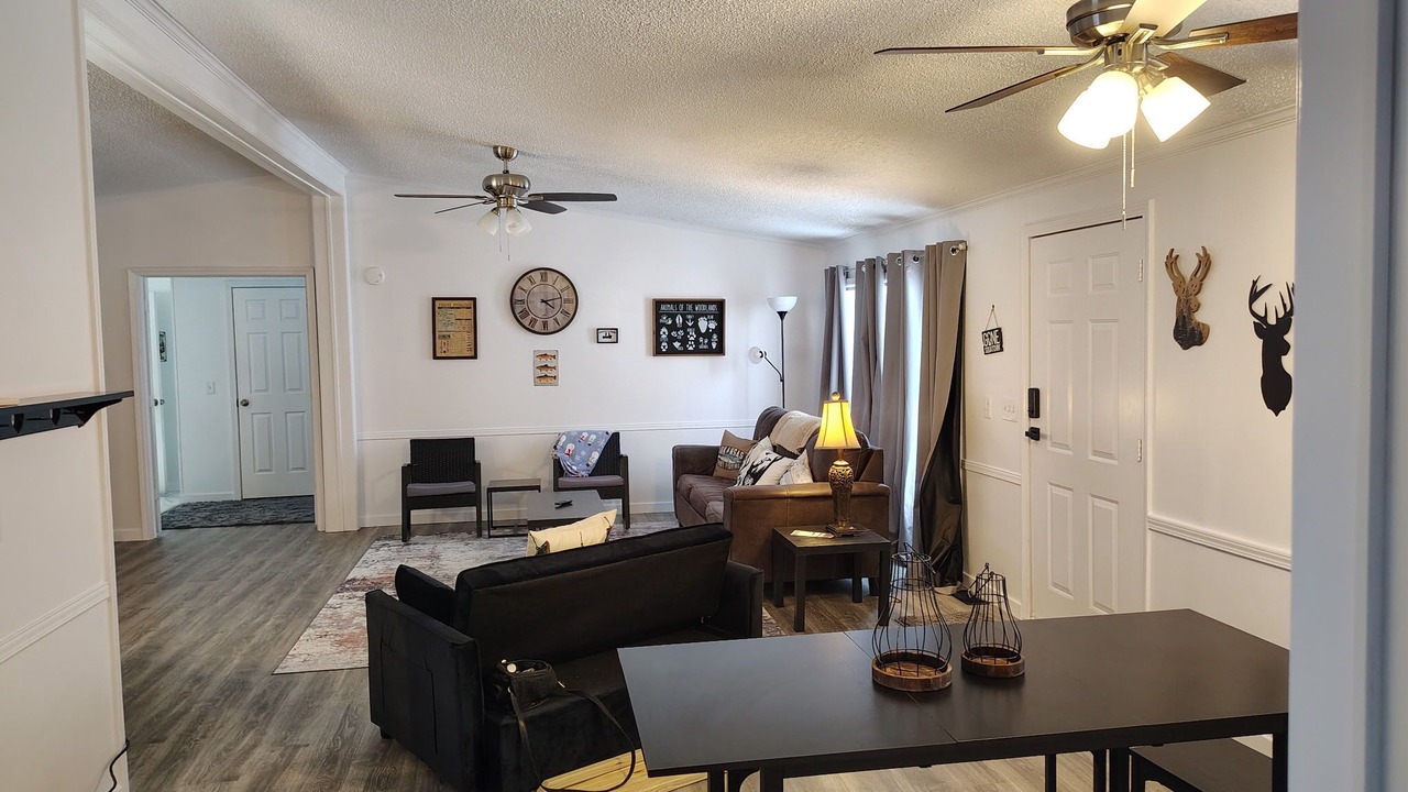 Photo of Livingroom in Salesville
