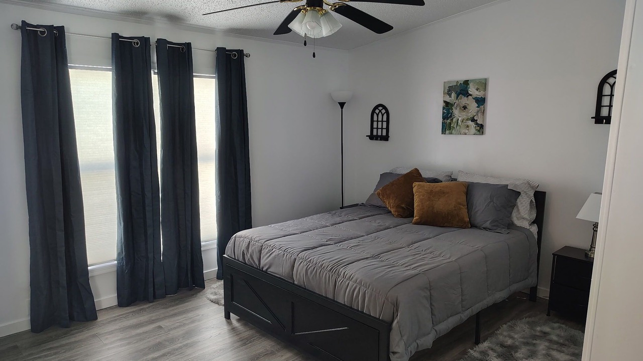 Photo of Bedroom in Salesville