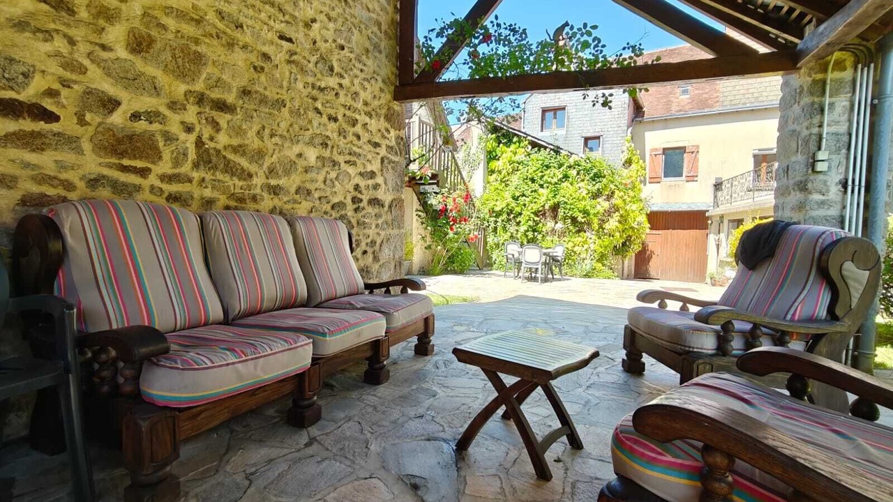 Photo of Patio Balcony in Aigurande