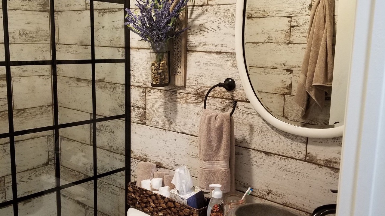 Photo of Bathroom in Suplee