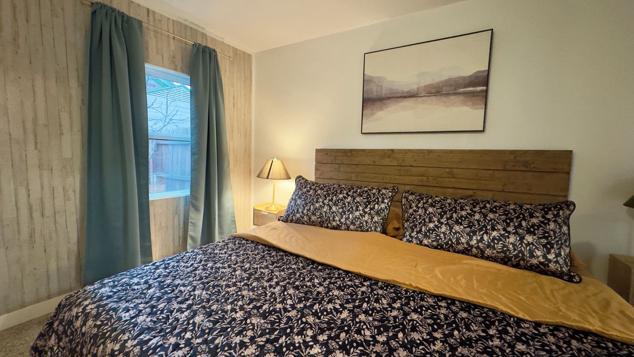 Photo of Bedroom in Oak Cliff