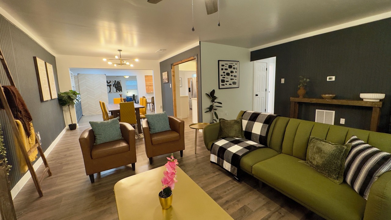 Photo of Livingroom in Oak Cliff