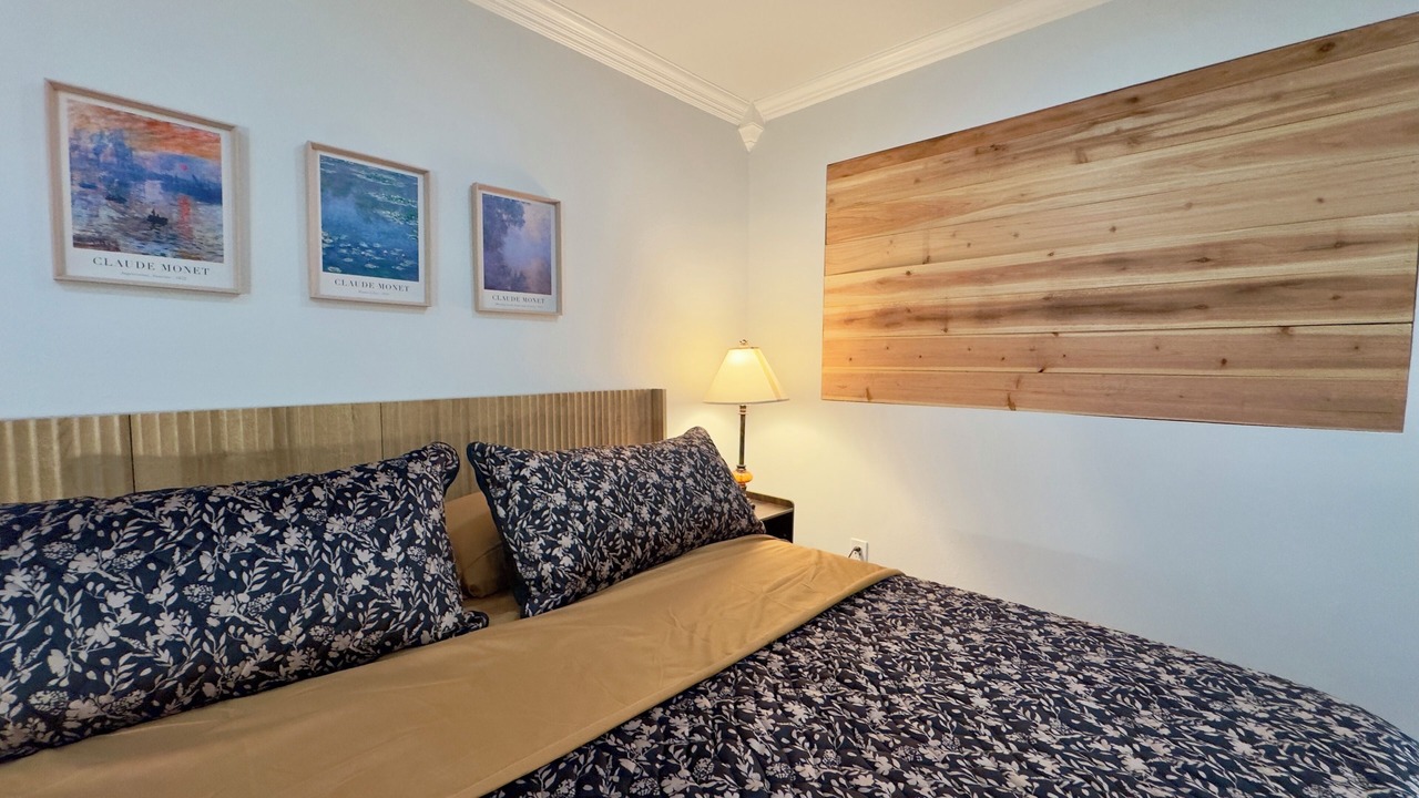 Photo of Bedroom in Oak Cliff