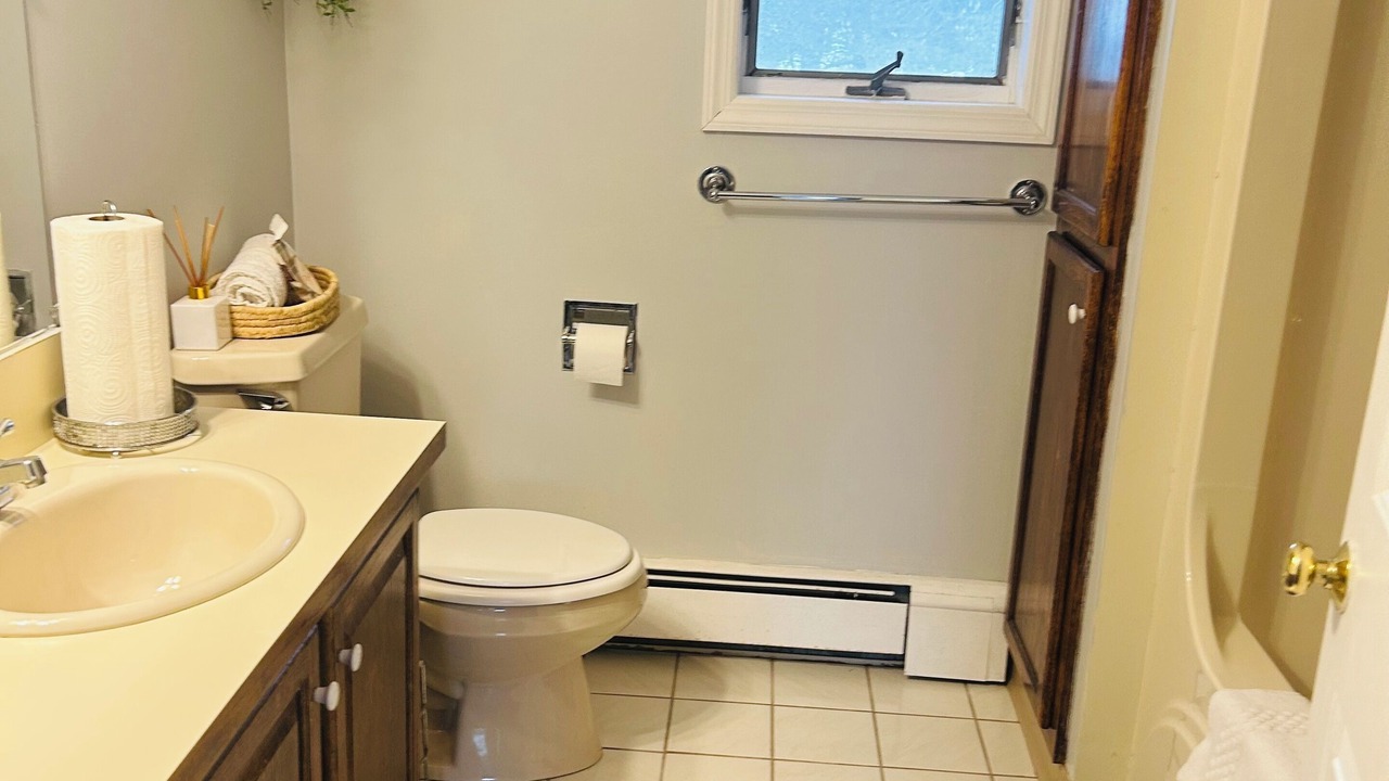 Photo of Bathroom in Middle Hope